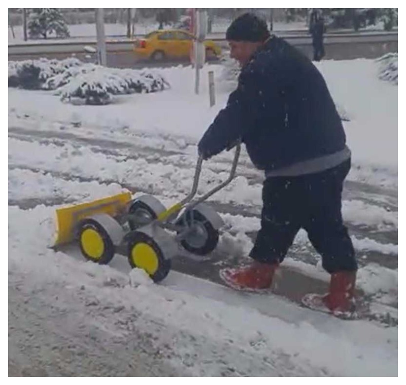 4 Tekerli Kar Temizleme Aracı -Karmatik-4